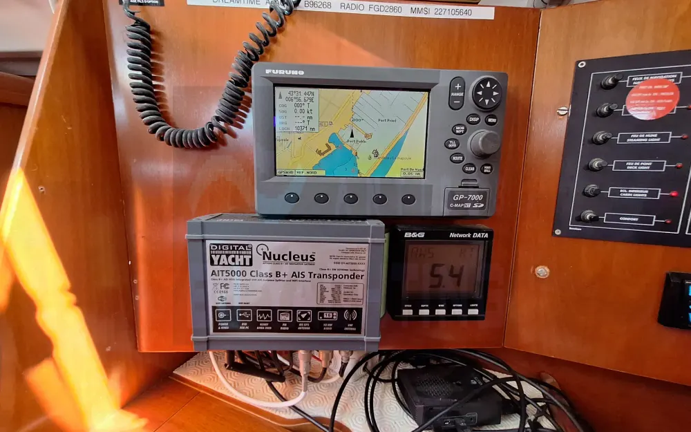 slider 13 Beneteau Oceanis 393 Clipper
