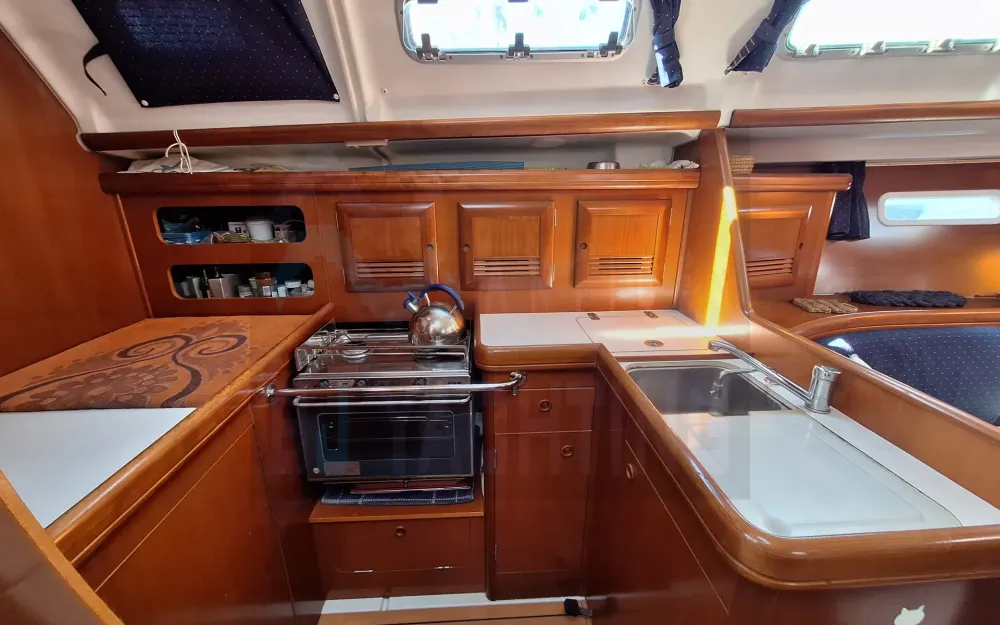 slider 17 Beneteau Oceanis 393 Clipper
