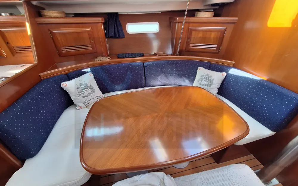 slider 18 Beneteau Oceanis 393 Clipper