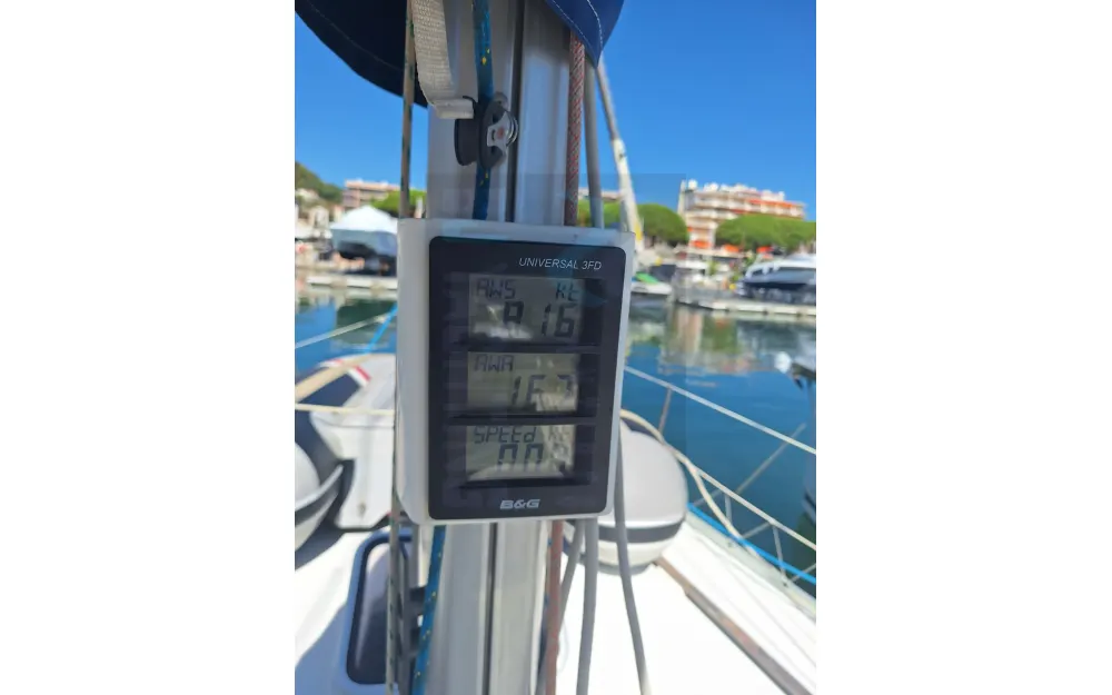 slider 4 Beneteau Oceanis 393 Clipper