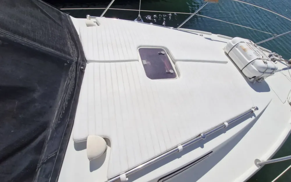 slider 11 Beneteau Antares 860
