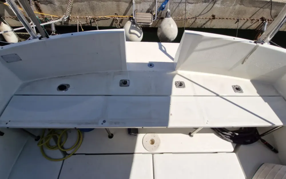 slider 15 Beneteau Antares 860