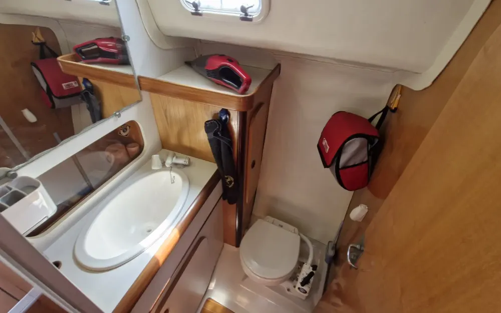 slider 3 Beneteau Antares 860