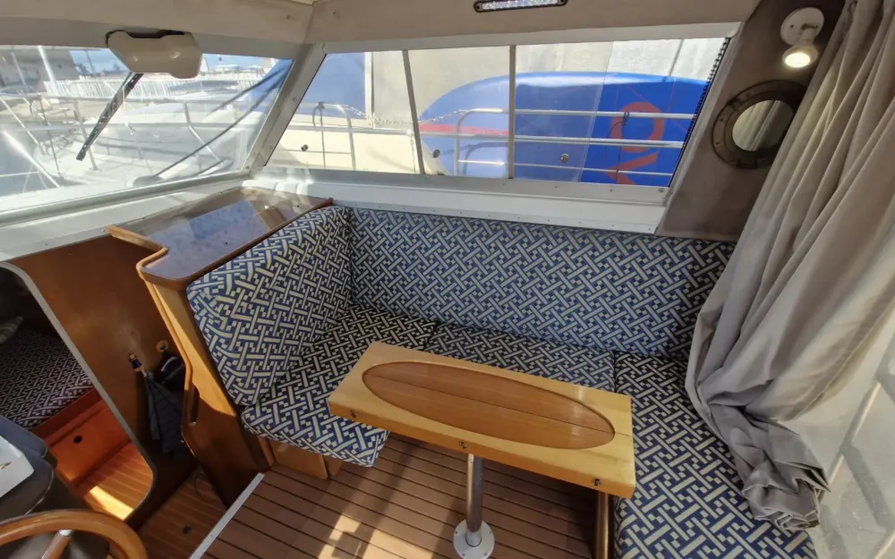 slider 6 Beneteau Antares 860