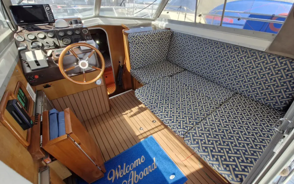 slider 8 Beneteau Antares 860