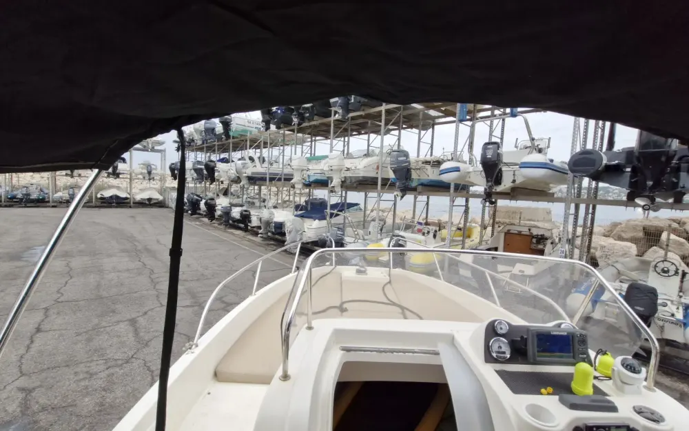 slider 10 Quicksilver  675Sundeck