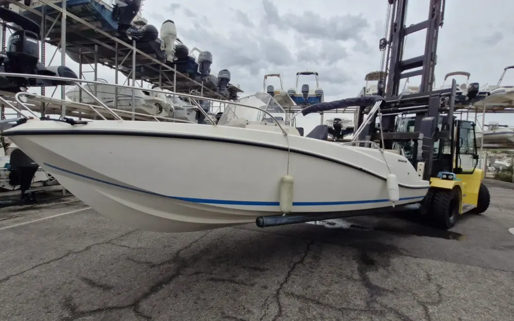 slider 15 Quicksilver  675Sundeck
