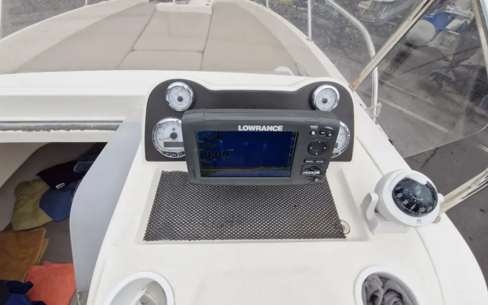 slider 4 Quicksilver  675Sundeck