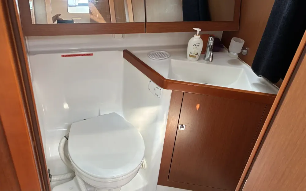 slider 3 Beneteau Oceanis 41
