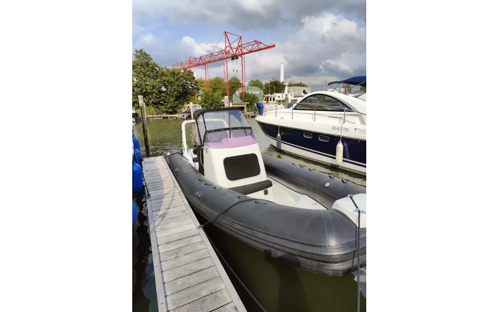 slider 14 Brig Eagle 780