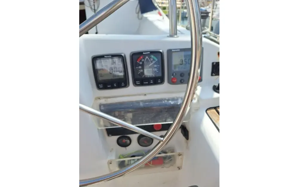 slider 13 Jeanneau Sun Odyssey 40