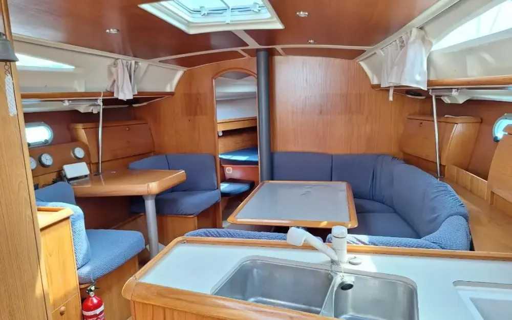 slider 8 Jeanneau Sun Odyssey 40