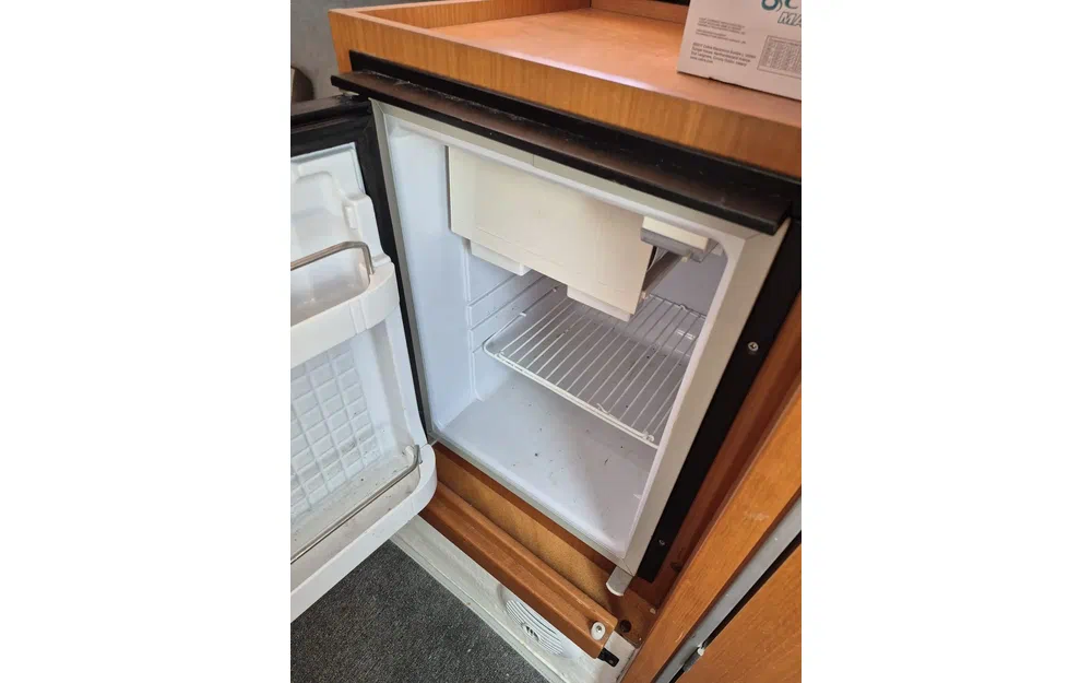 slider 4 B2 Marine Cap Ferret 752