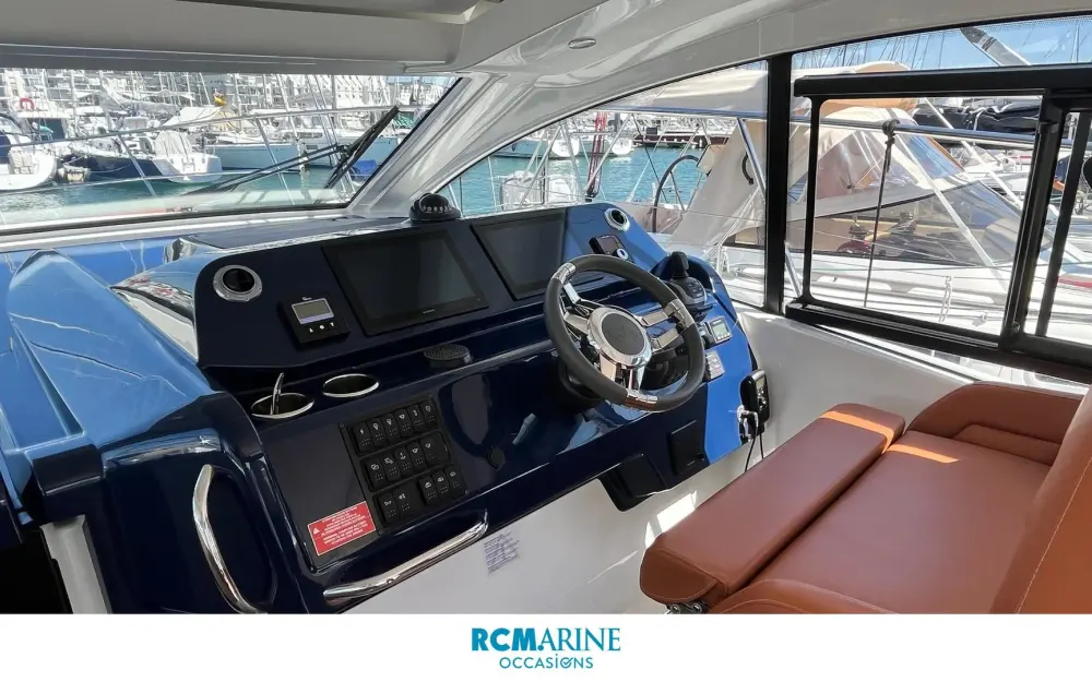slider 12 Beneteau Gran Turismo 36