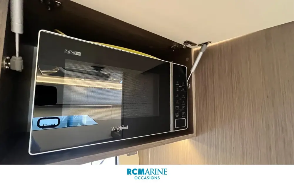 slider 21 Beneteau Gran Turismo 36