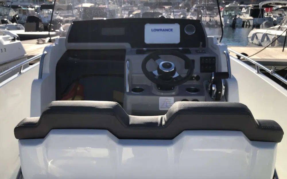 slider 3 Jeanneau Cap Camarat 7.5 CC