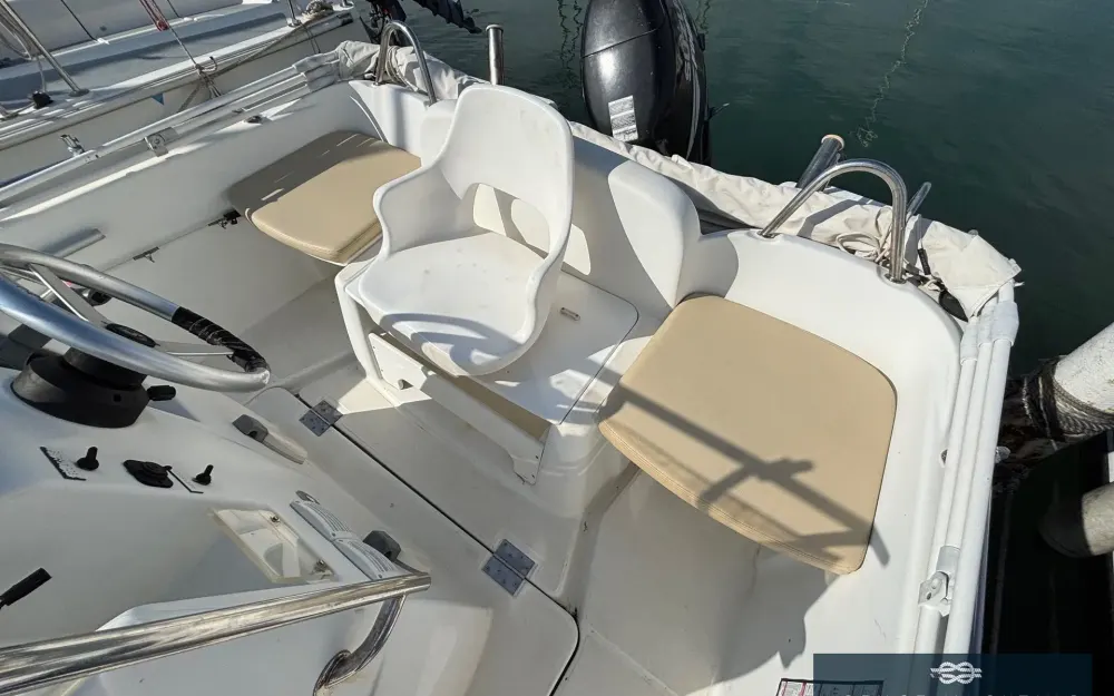 slider 8 Beneteau Flyer 500 Open