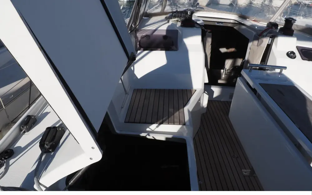 slider 18 Beneteau Oceanis 34.1