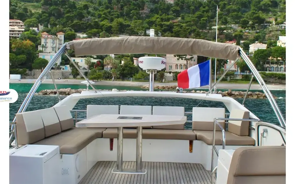 slider 13 Prestige Yachts Prestige 550 Fly