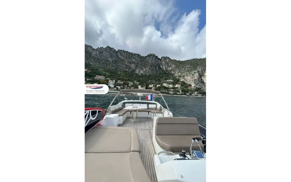 slider 14 Prestige Yachts Prestige 550 Fly