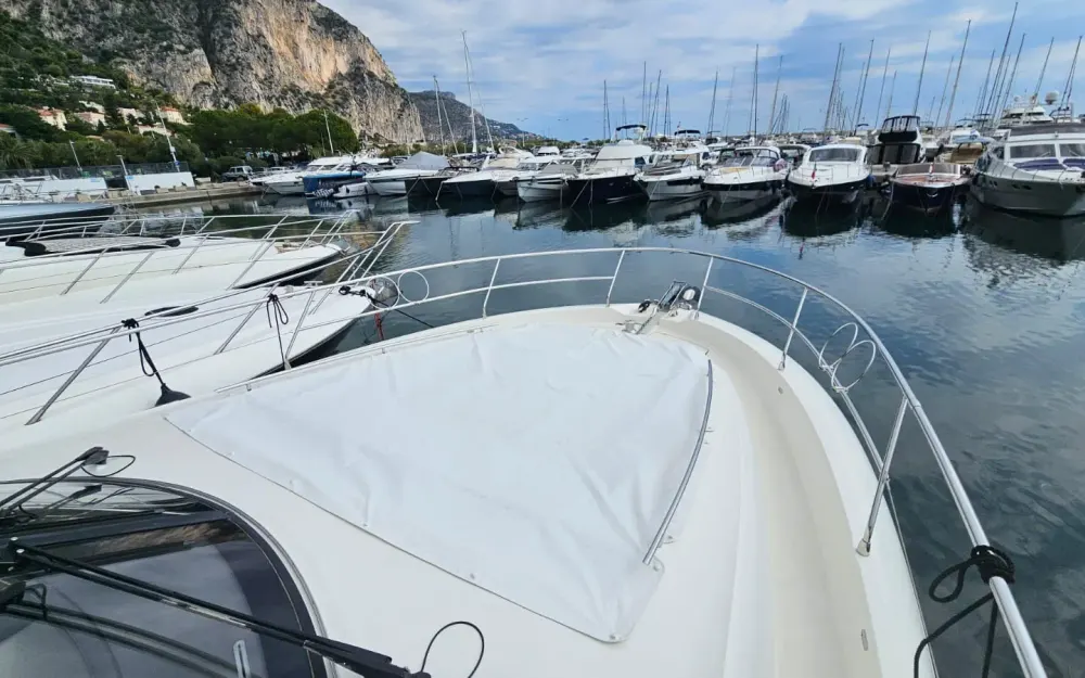 slider 19 Prestige Yachts Prestige 550 Fly
