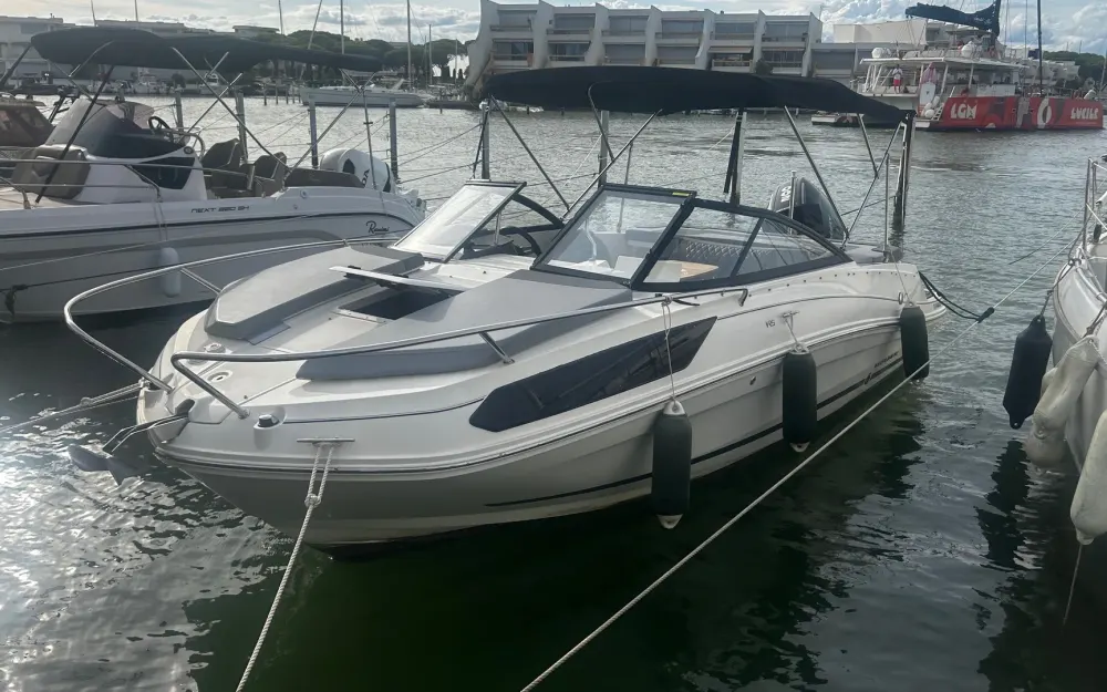 slider 2 Bayliner VR5 Cuddy OB