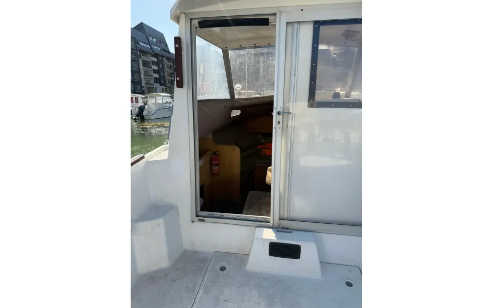 slider 6 Beneteau Antares 560