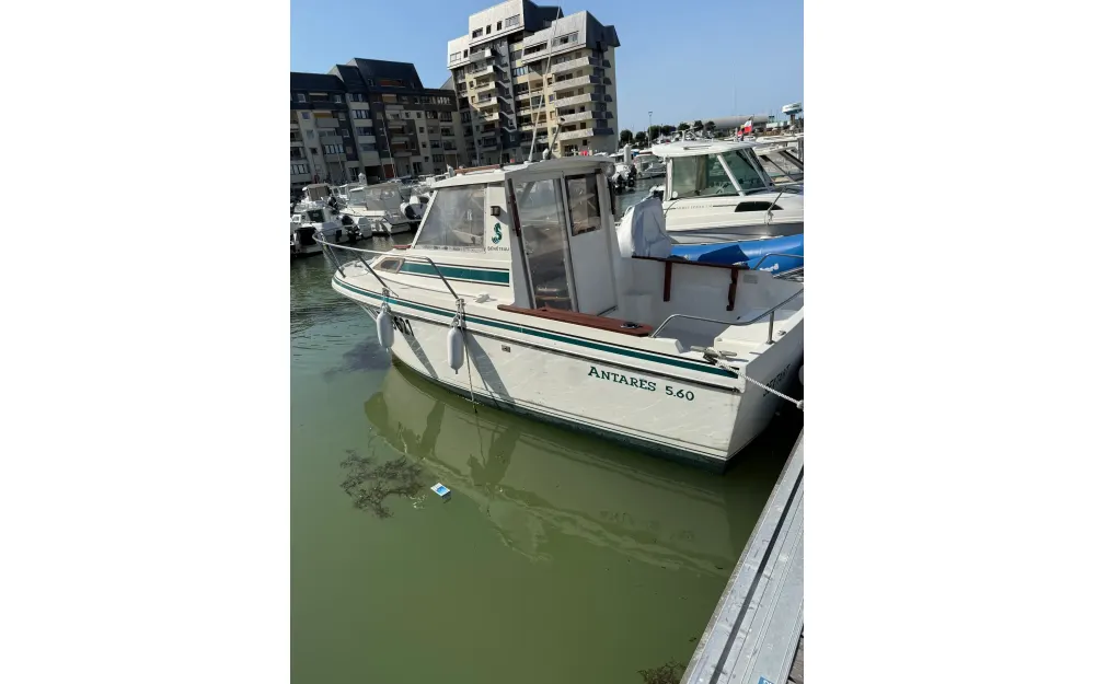 slider 7 Beneteau Antares 560