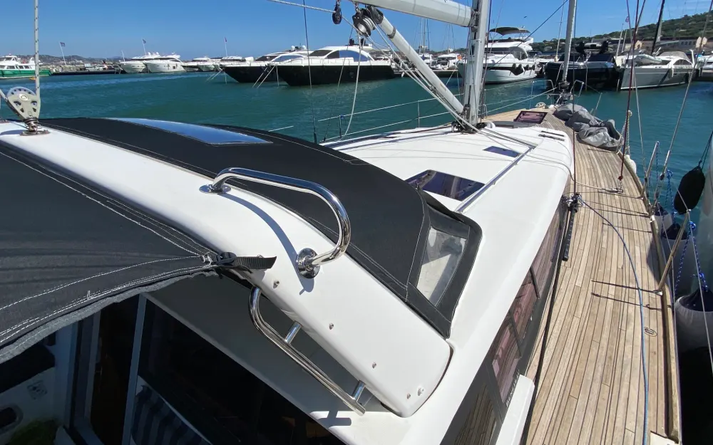 slider 11 Beneteau Sense 50