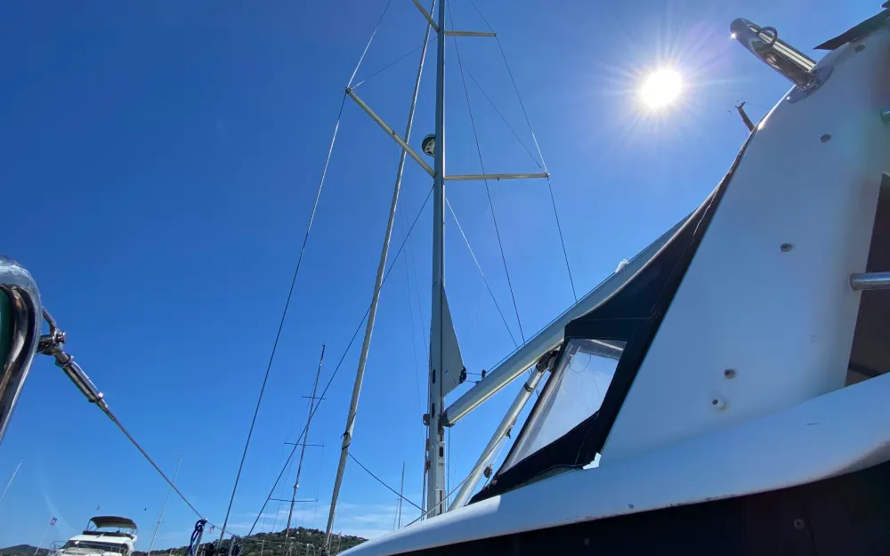 slider 12 Beneteau Sense 50
