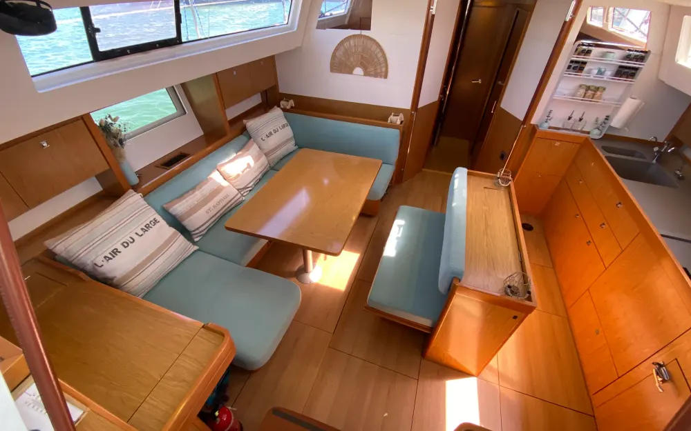 slider 15 Beneteau Sense 50