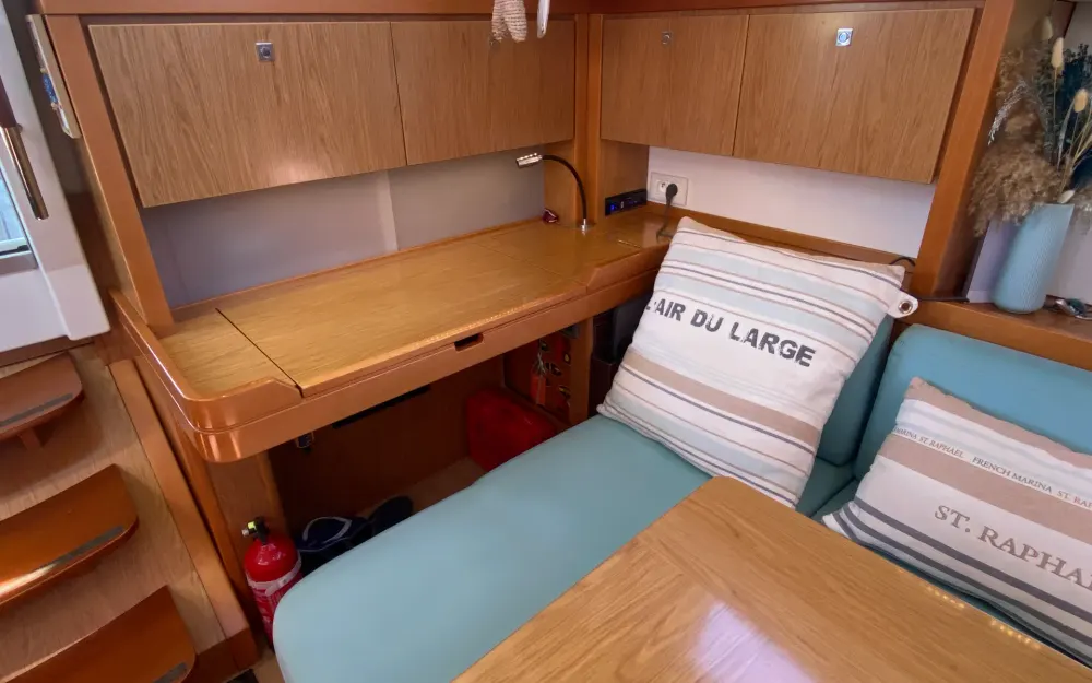 slider 20 Beneteau Sense 50