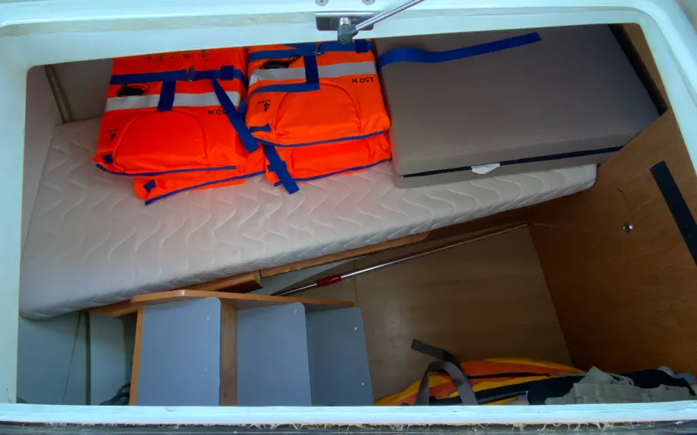 slider 28 Beneteau Sense 50