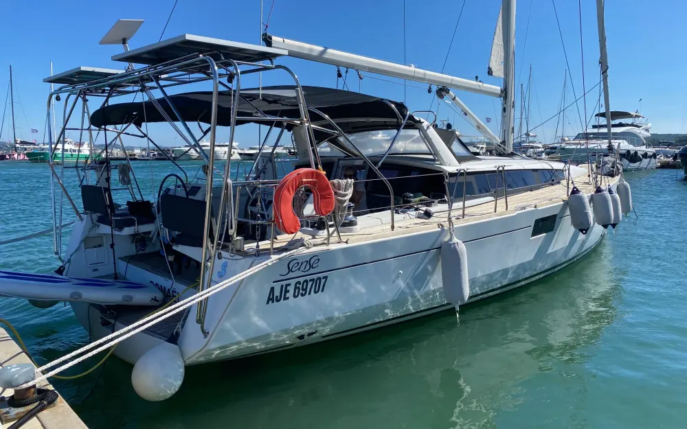 slider 2 Beneteau Sense 50