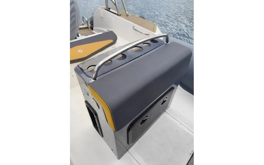 slider 12 Capelli Tempest 700