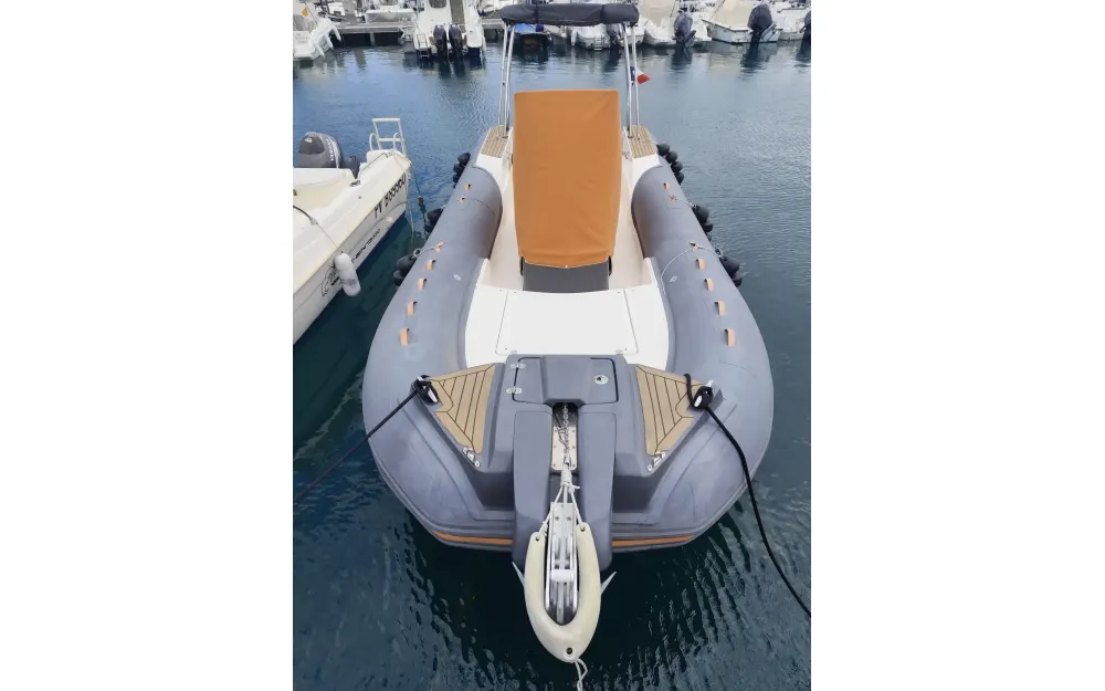 slider 1 Capelli Tempest 700