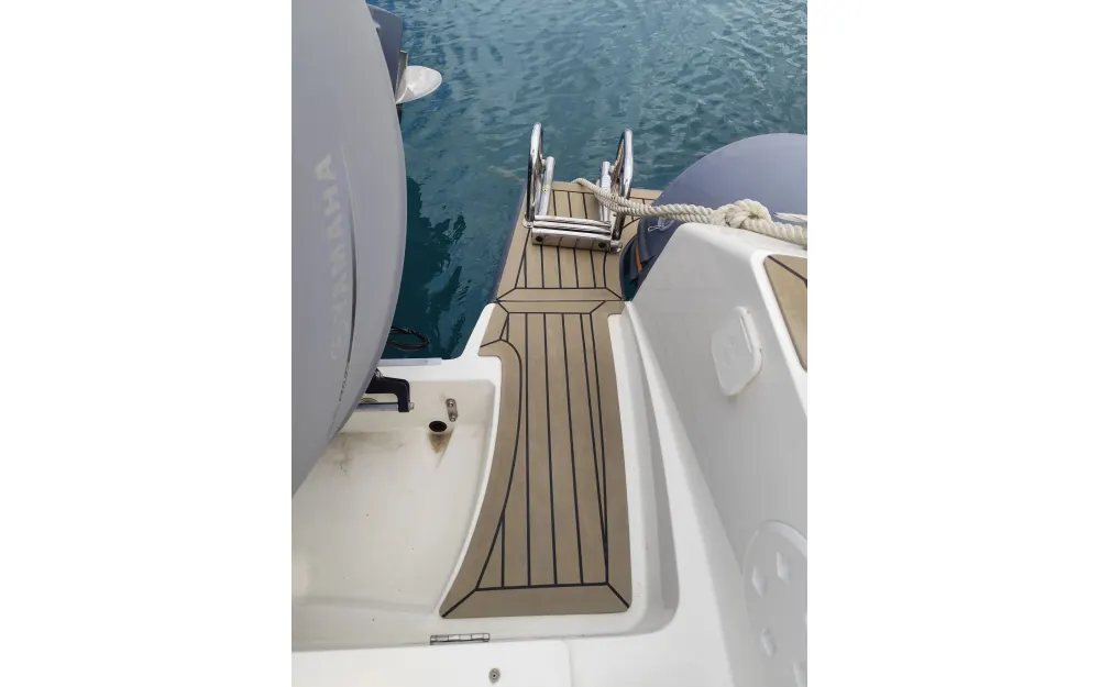slider 10 Capelli Tempest 700