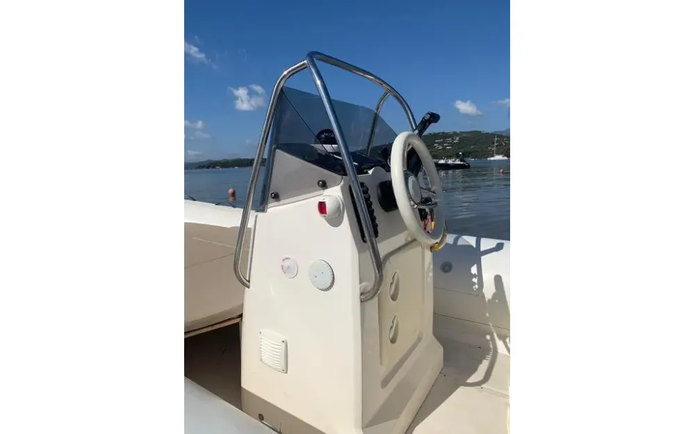 slider 5 Capelli Tempest 600Open