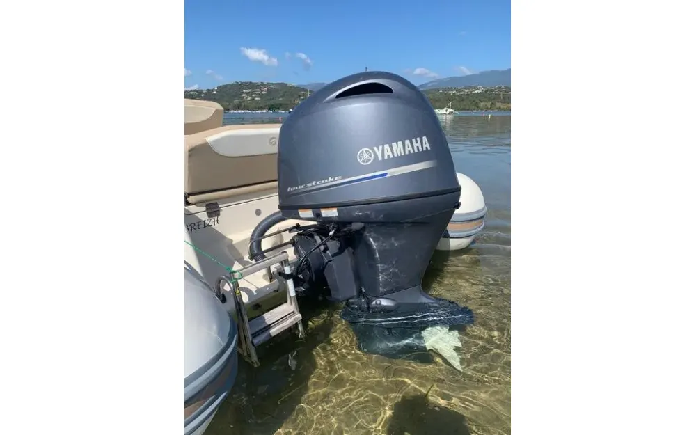 slider 7 Capelli Tempest 600Open