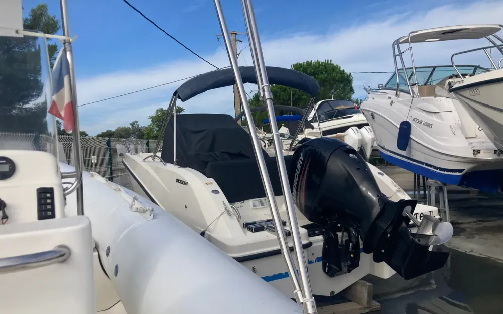 slider 2 Quicksilver Activ 675 Open