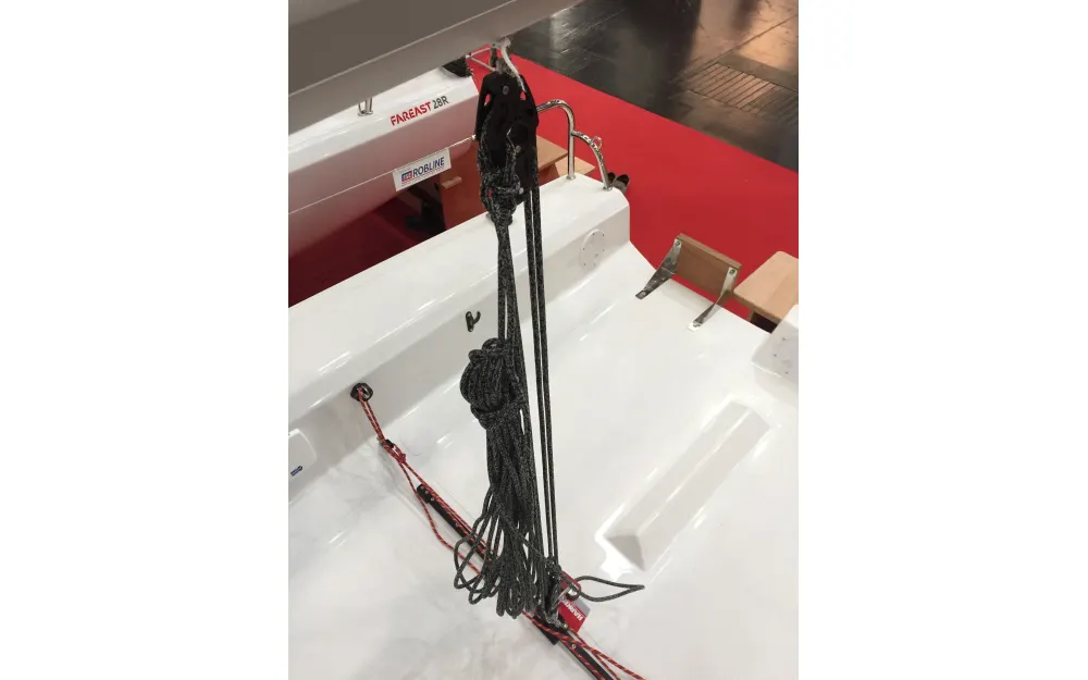 slider 13 Fareast  19 R