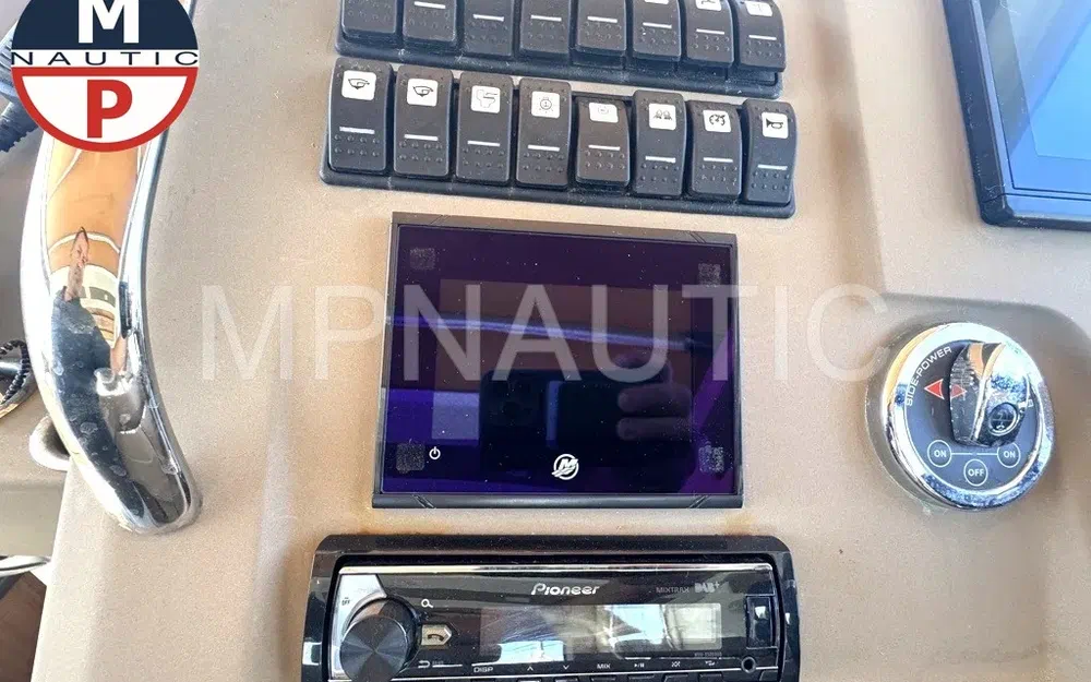 slider 11 Marex 310 SC