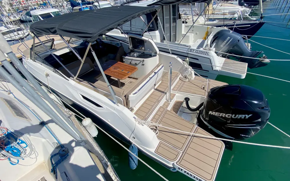slider 21 Quicksilver Activ 755 Cruiser