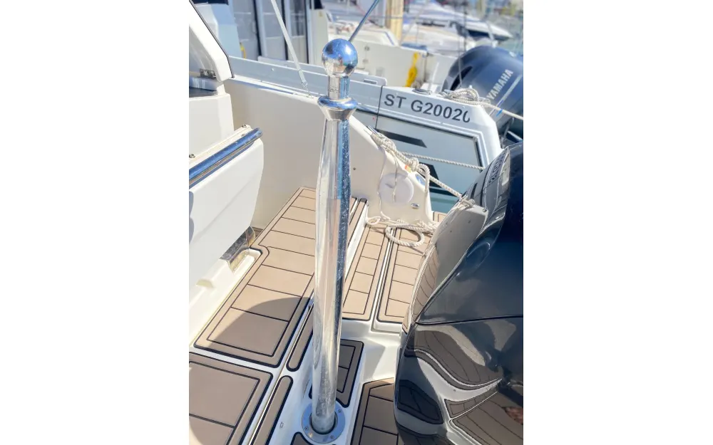 slider 4 Quicksilver Activ 755 Cruiser