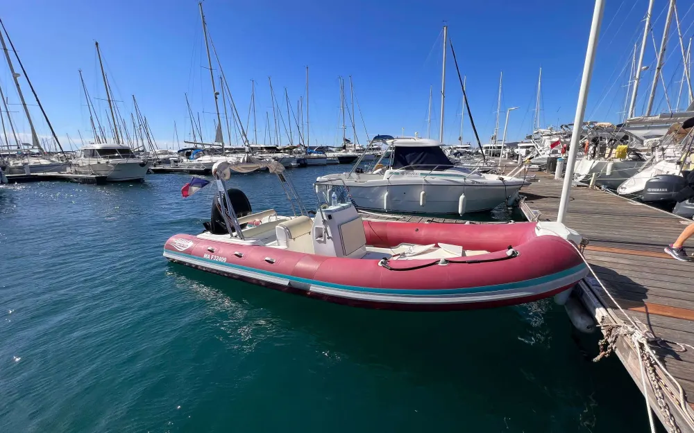 slider 0 MV Marine Mereva 570