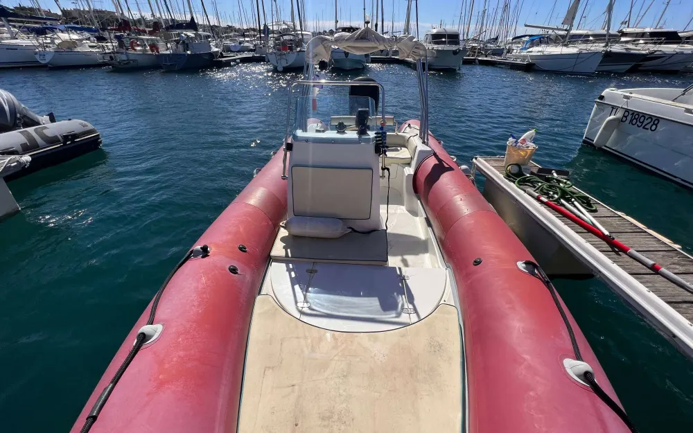 slider 4 MV Marine Mereva 570