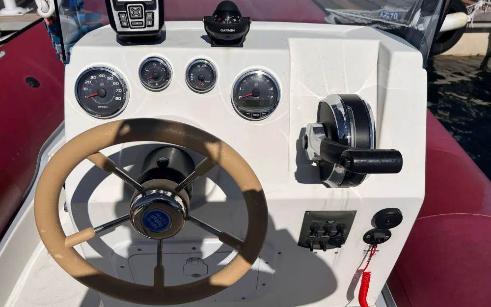 slider 6 MV Marine Mereva 570