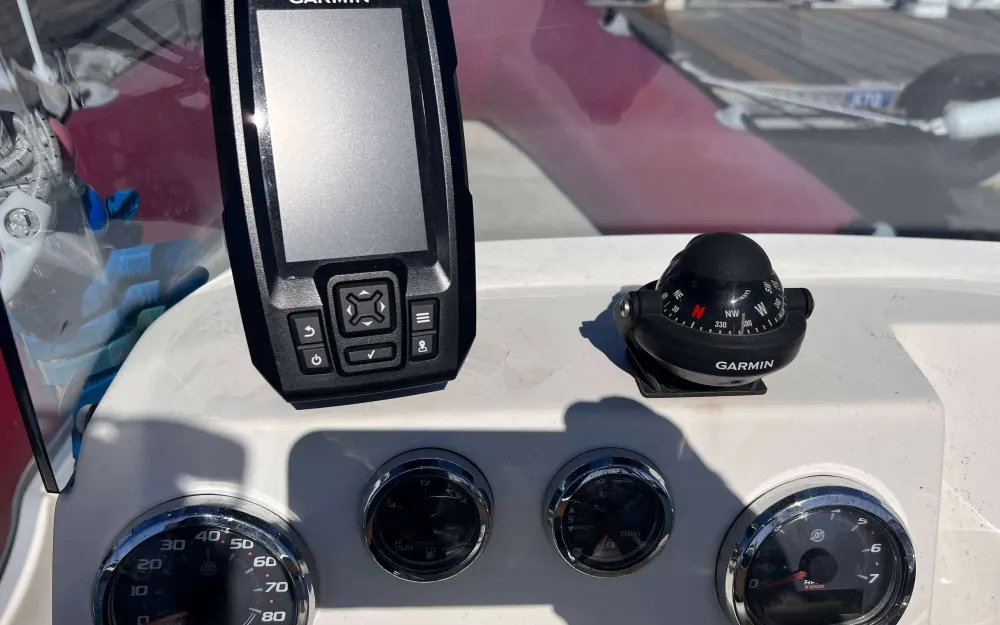 slider 7 MV Marine Mereva 570