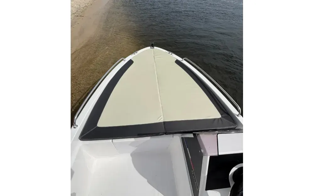 slider 5 B2 Marine CAP FERRET 135 FISHING