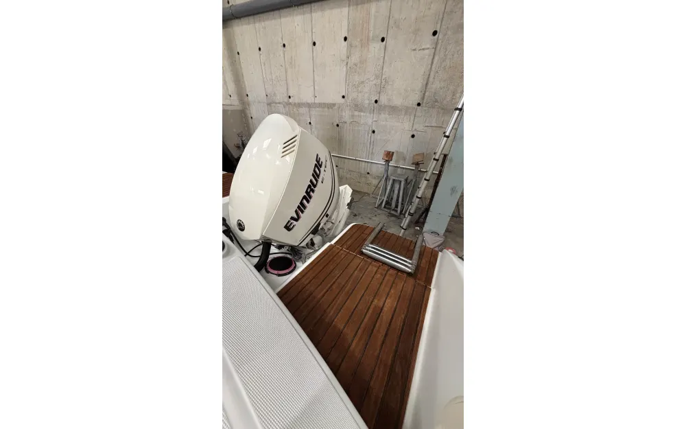 slider 5 Beneteau Flyer 650 Sun Deck